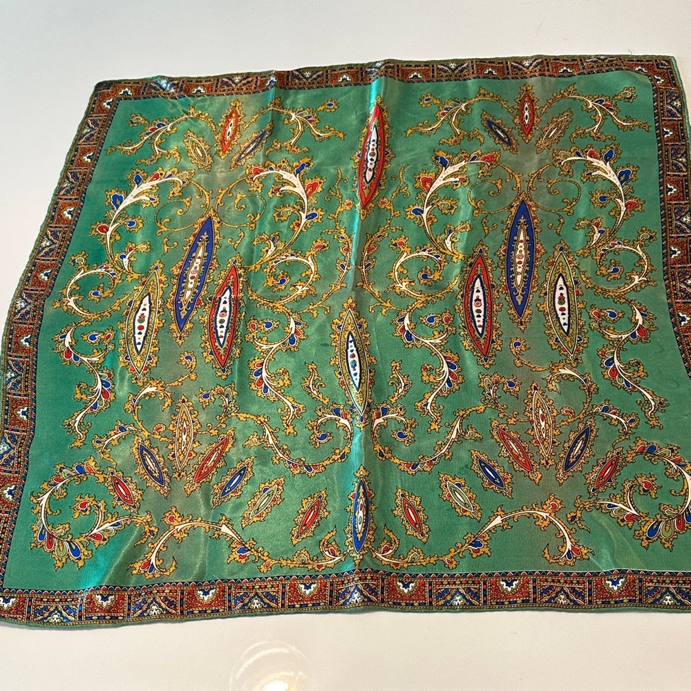 Vintage Green Paisley Print Scarf